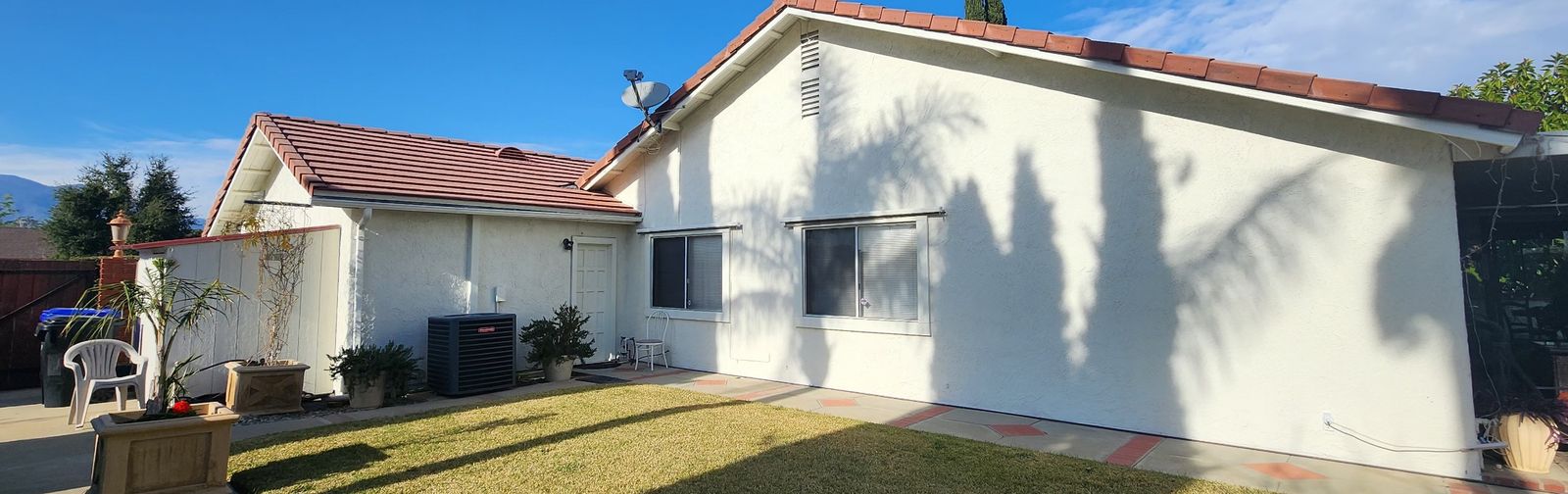 Finished stucco wall after repair and paint